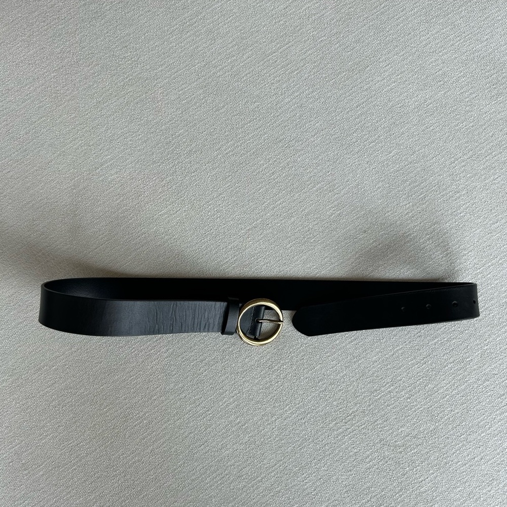 Aritzia Axillary Black Leather Belt with Gold Buckle - Picture 3 of 5